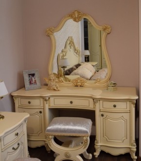 Туалетный стол + Зеркало Мона Лиза (крем) в Югорске - yugorsk.mebel-74.com | фото